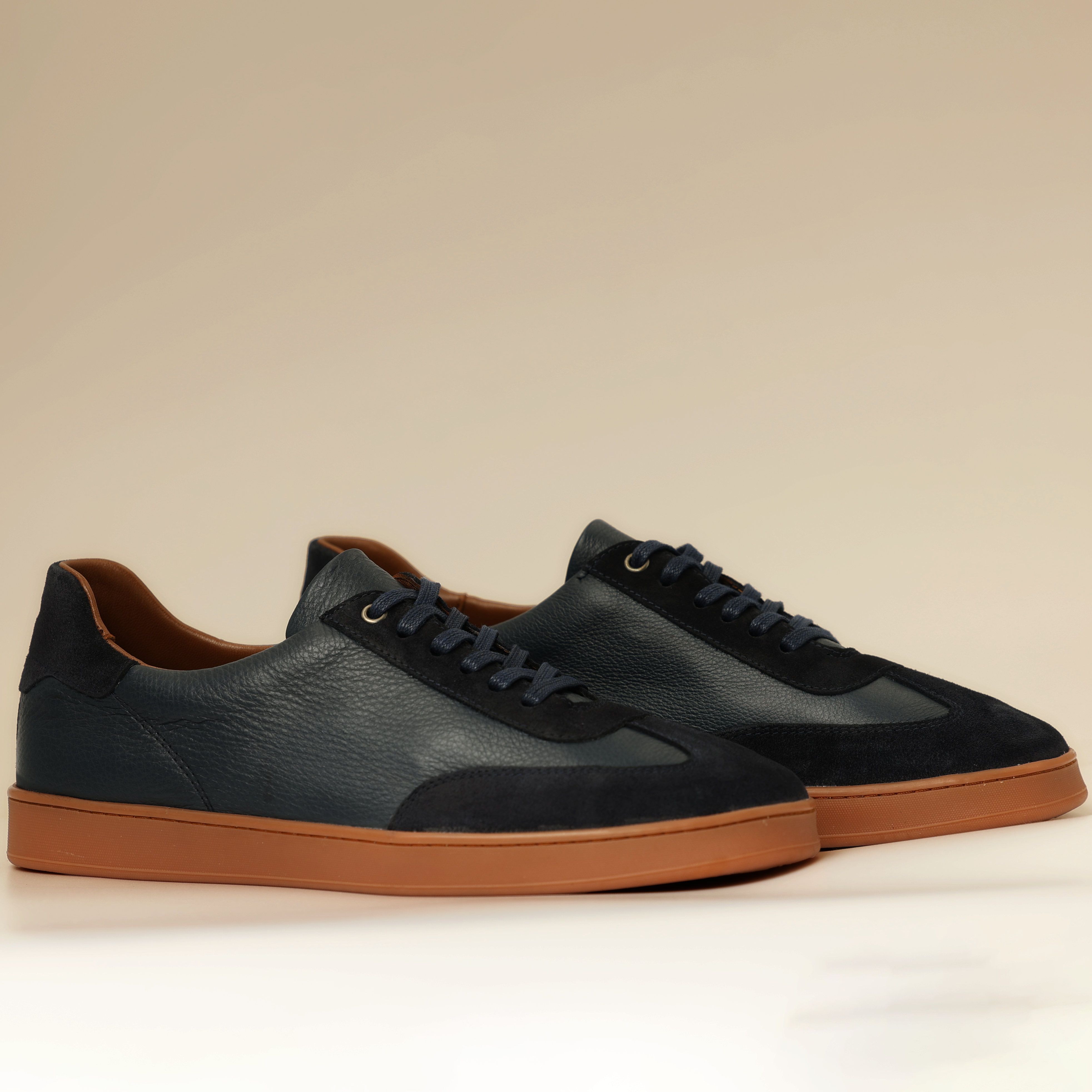 Basket Walk en daim 540 (White)